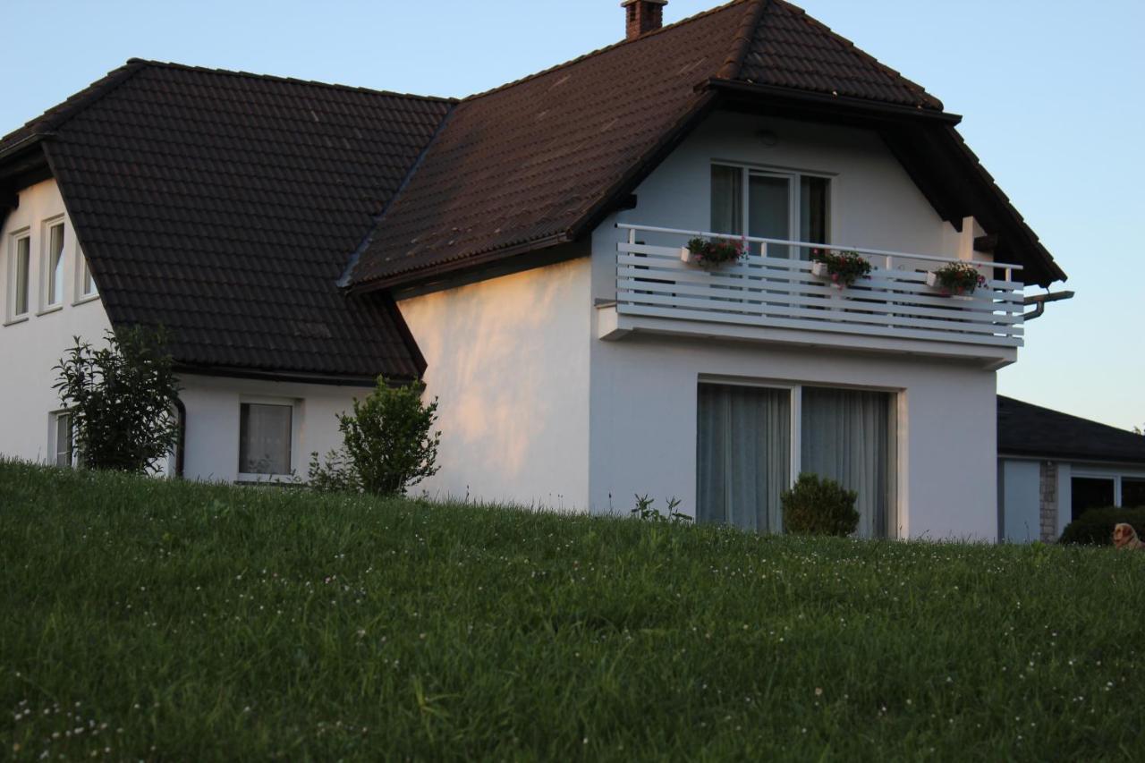Bed and breakfast House Biba & Leona Rastovača